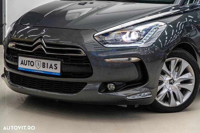 Citroën DS5 HDi 165 Aut. SportChic - 11