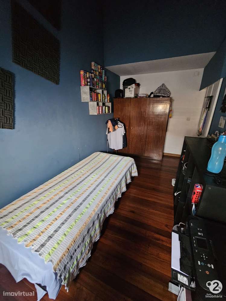 Prédio em propriedade total na Rua Costa Cabral - Porto-10