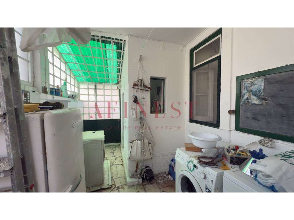 MORADIA T8 EM SÃO PEDRO DO ESTORIL - Grande imagem: 5/21