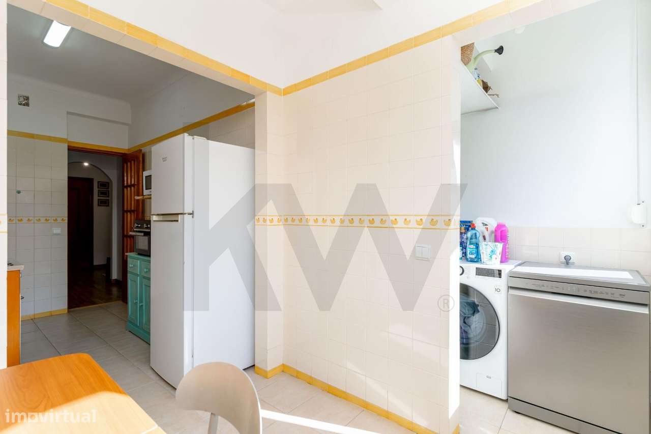 Apartamento T2 no Centro do Barreiro, com bastante Luz Natural, Confor-16