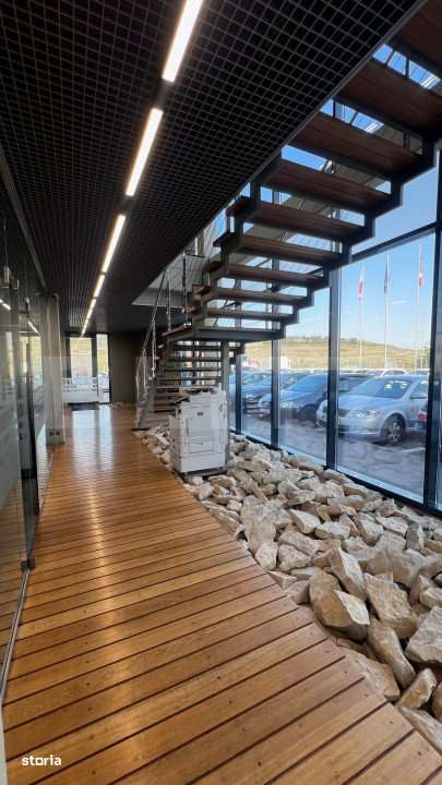 Hala cu pod rulant, cladire admininstrativa - Imagine principală: 5/11