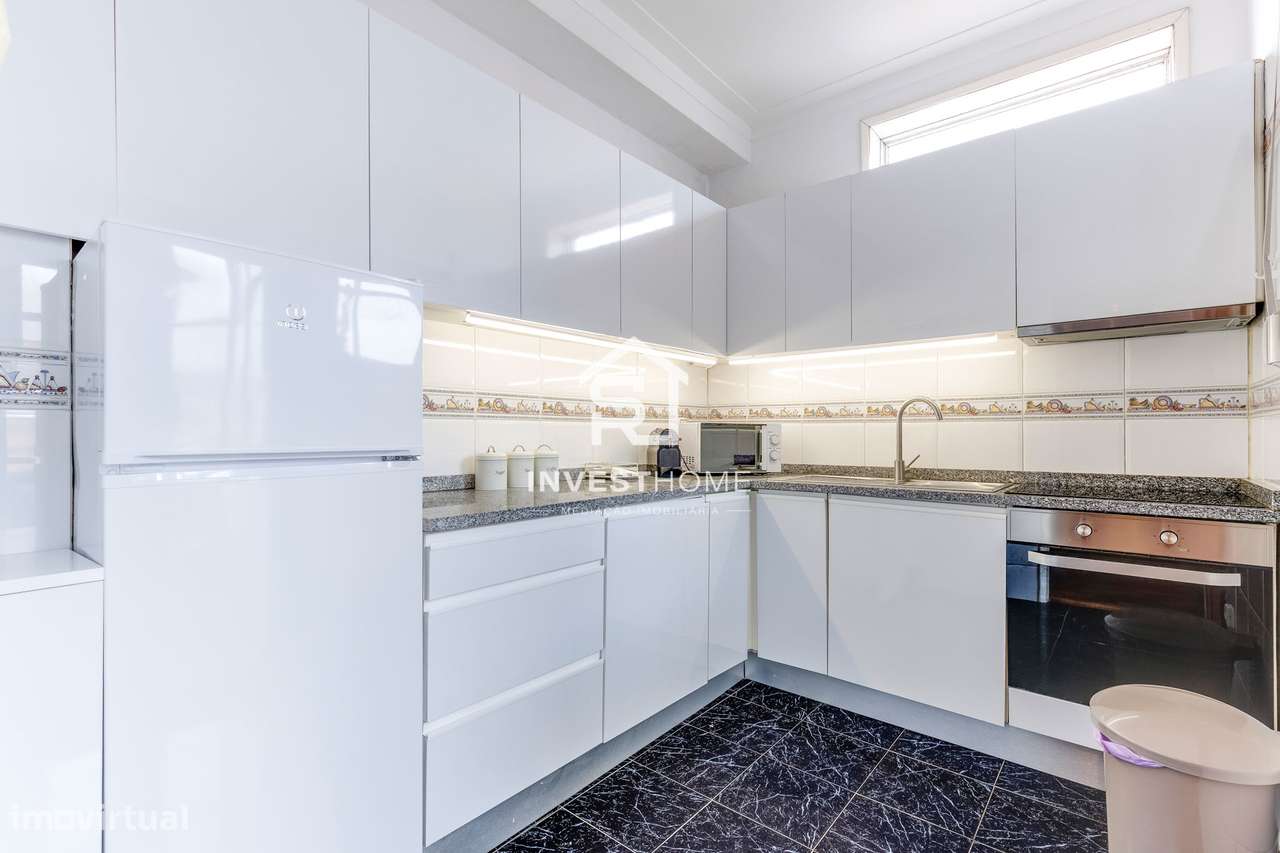 Prédio | 4 Apartamentos T2 | Licença AL ativa | Porto-12