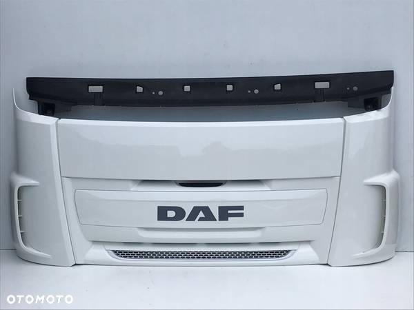 MASKA ATRAPA DAF XF 106 EURO6 BIAŁA H3279 - 1