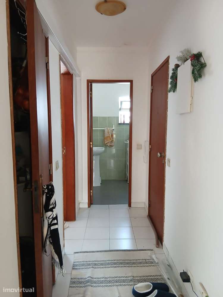 Grande T1 C/ Terraço Faro-5