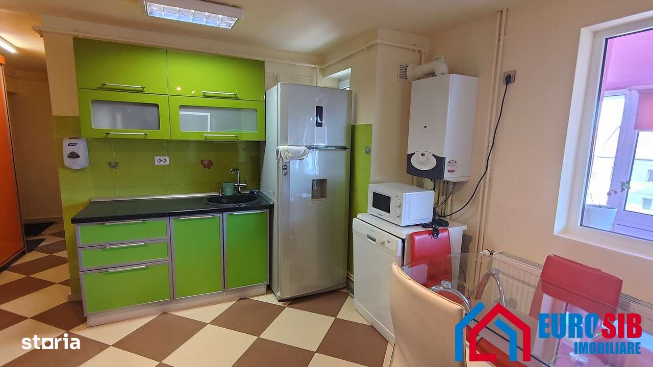 Apartament cu 3 dormitoare in Sibiu zona Ciresica-0