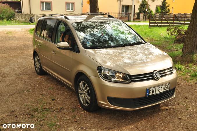 Volkswagen Touran 1.6 TDI DPF BlueMot Comfortline - 2