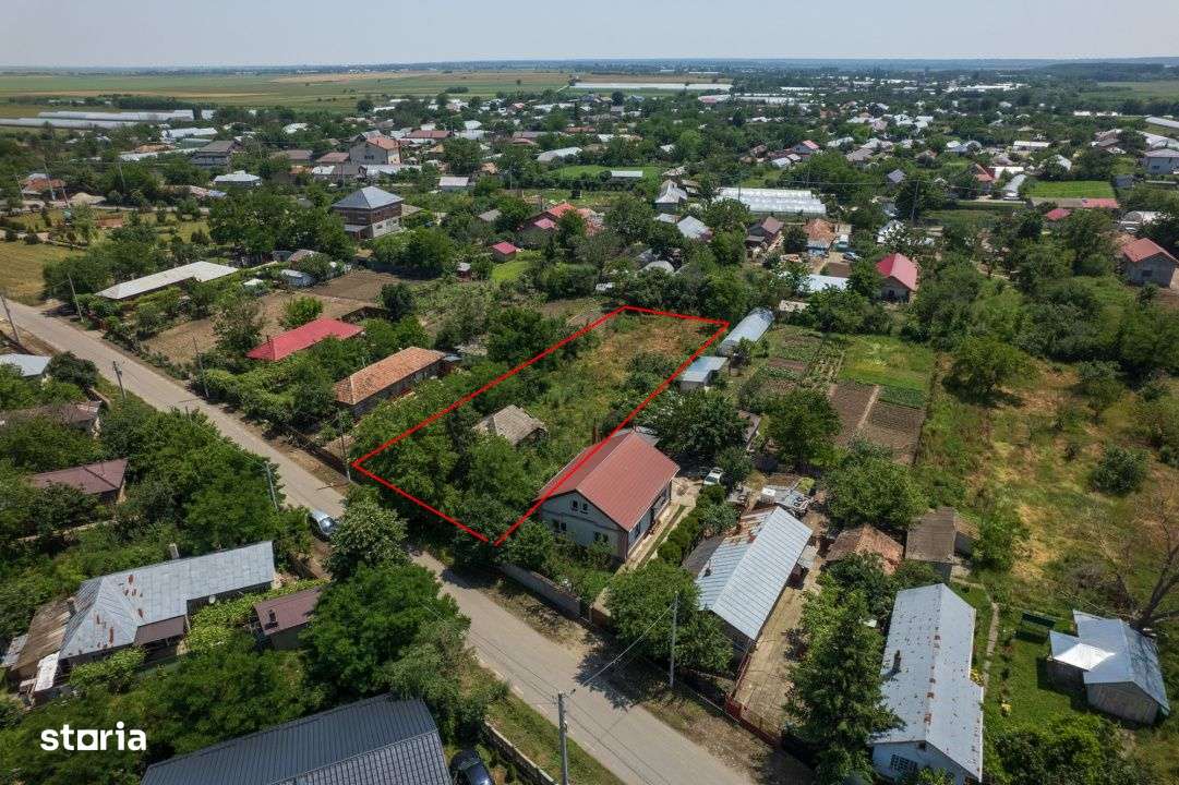 Varasti - loc Obedeni | teren intravilan | strada asfaltata - Imagine principală: 4/13