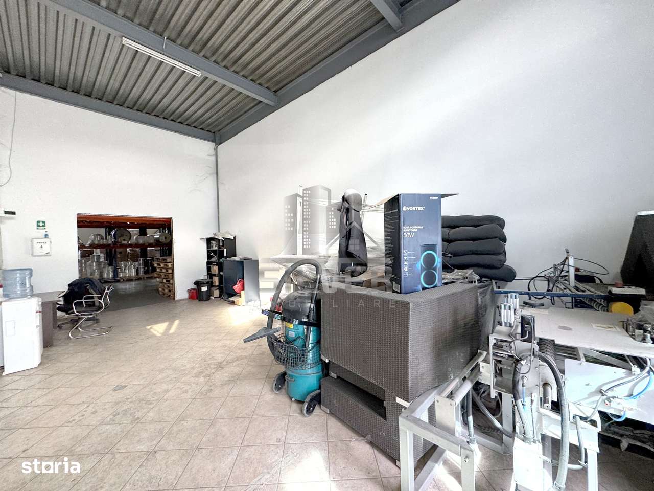 Spatiu industrial cu 4 hale/Teren 9300 mp/SU.7800 mp. - Imagine principală: 2/9