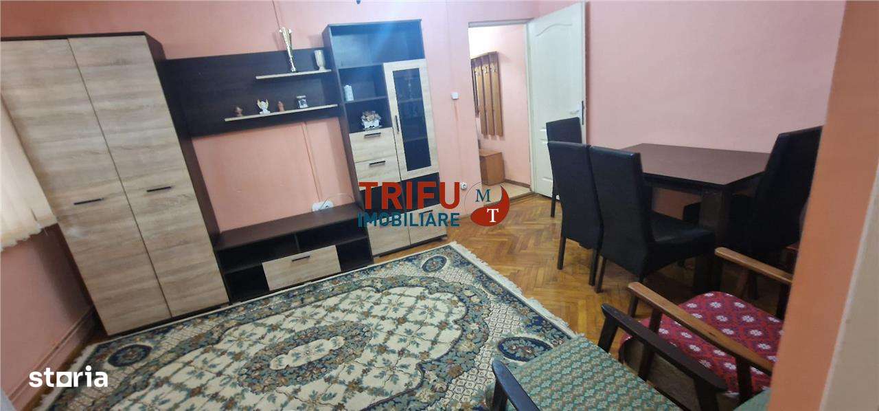 Apartament 2 camere de vanzare zona Centru cu balcon închis - Imagine principală: 1/8