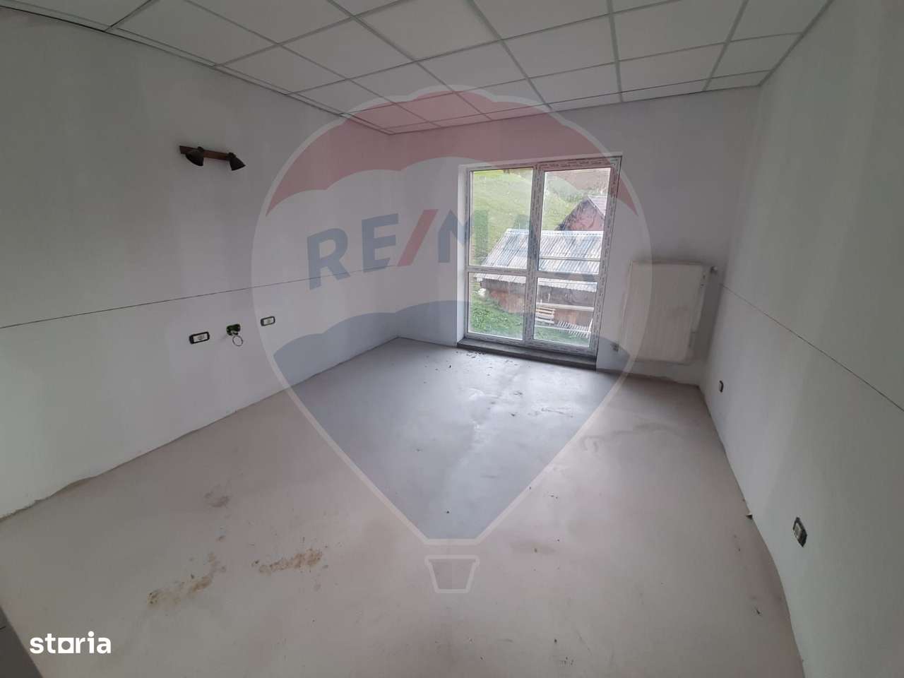 Vila / Pensiune / Camin / Azil seniori, zona superba Moeciu, parcare-7