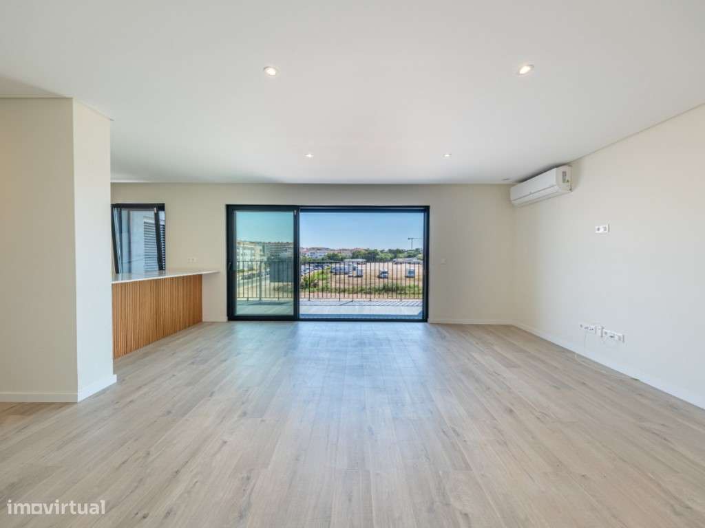 Apartamento T3 Moderno com Varanda e Churrasqueira - Praia de Santa...-2