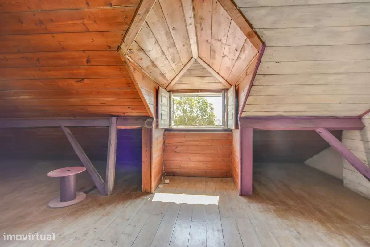 Quinta/Moradia na Póvoa de Santa Iria em Lote 2300m2-46