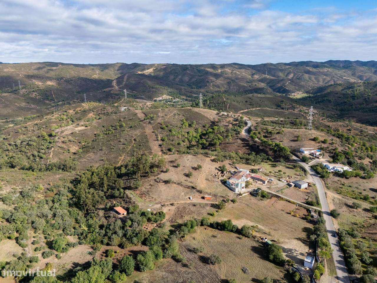Terreno Rústico com 57 750m2 no Bico Alto em São Brás de Alportel - Grande imagem: 5/36
