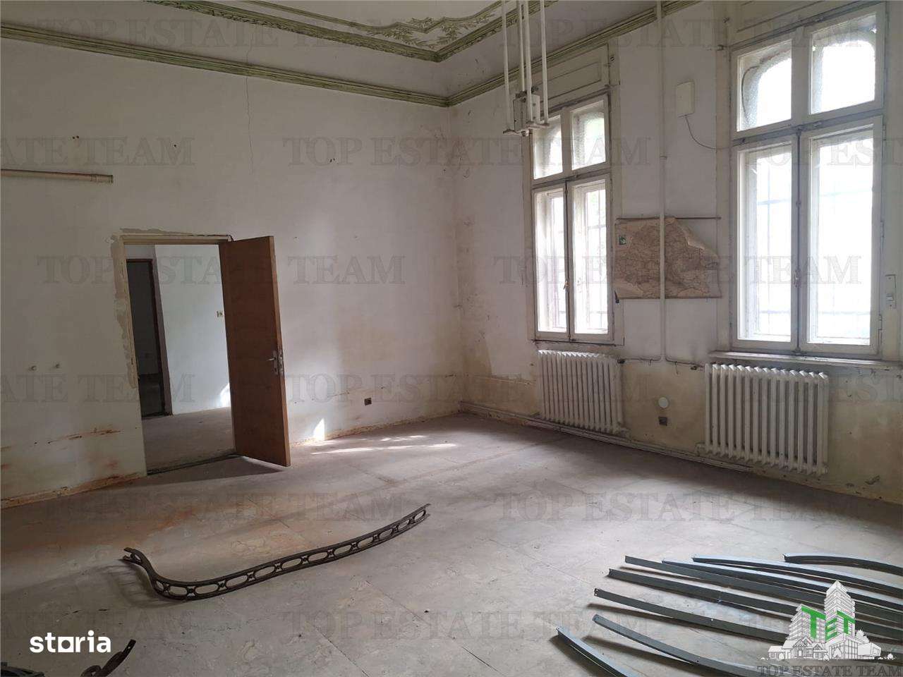 Casa eleganta curte comuna Dorobanti - Imagine principală: 5/11