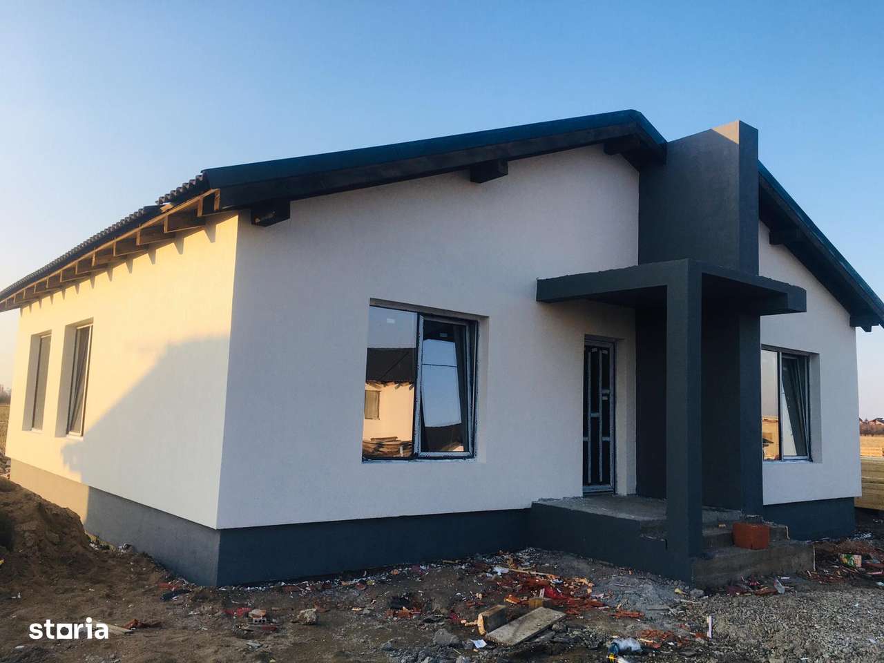 Ocazie!!!La 15 min.de Oradea casă la doar 94.500 E - Imagine principală: 2/15