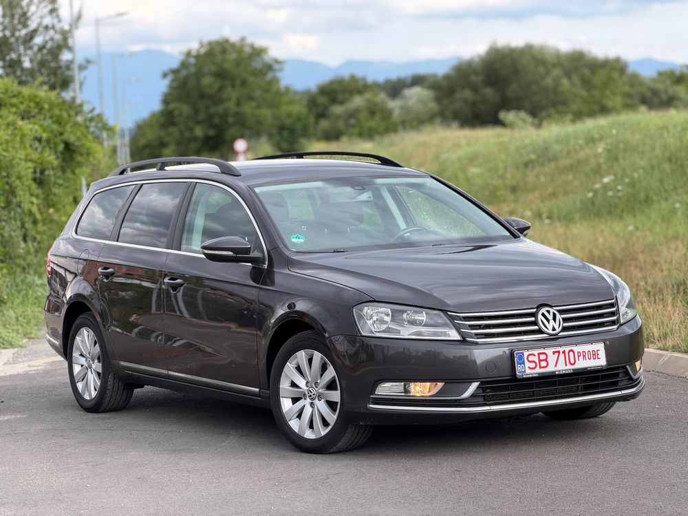Volkswagen Passat B7 [2010 - 2014] 2.0 TDI DSG BlueMotion Technology Comfortline 2012