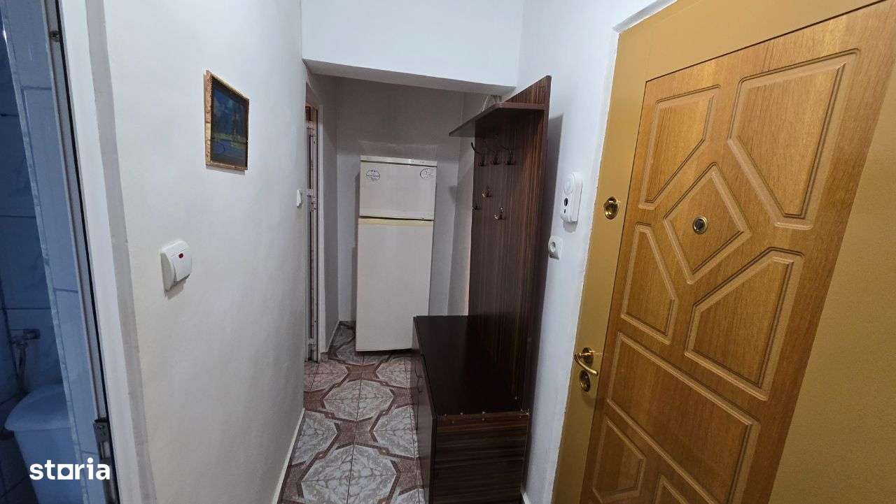 Ofer spre închiriere garsoniera zona centrala - Imagine principală: 5/5