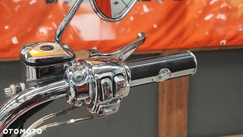 Harley-Davidson Softail Heritage Classic - 28