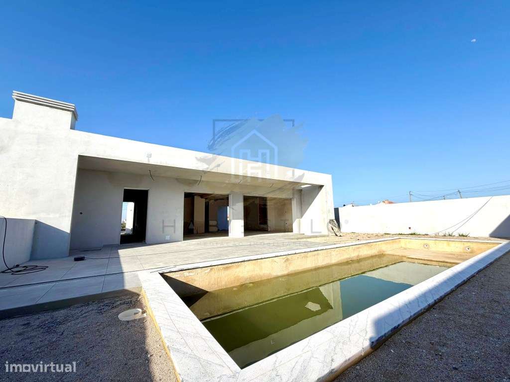 Moradia nova com excelentes áreas - Grande imagem: 3/23