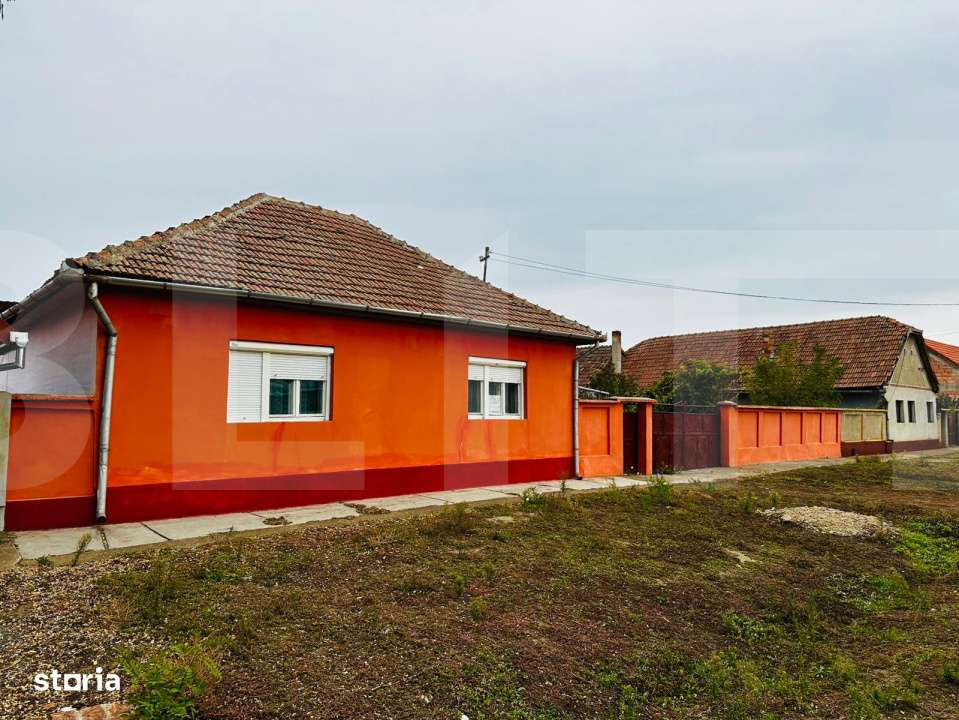 Casa de vanzare in Macea, teren 942 mp - Imagine principală: 1/9