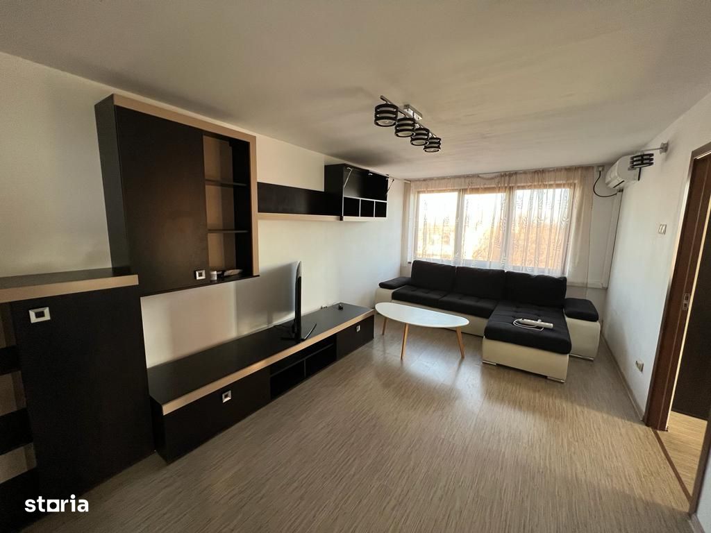 Se vinde apartament 2 camere centru la P-uri.