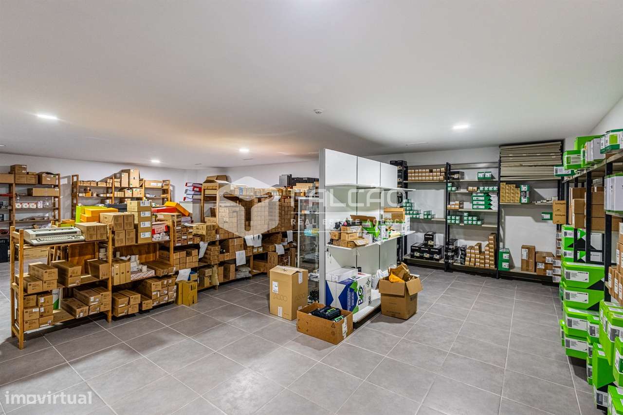 Loja T7 Venda em Santarém (Marvila), Santa Iria da Ribeira de Santarém-32