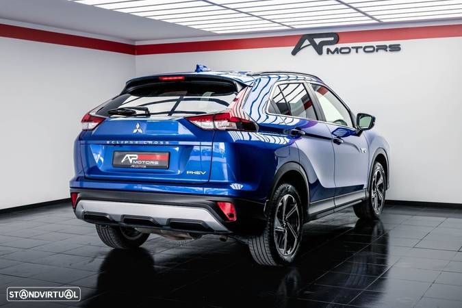 Mitsubishi Eclipse Cross - 10