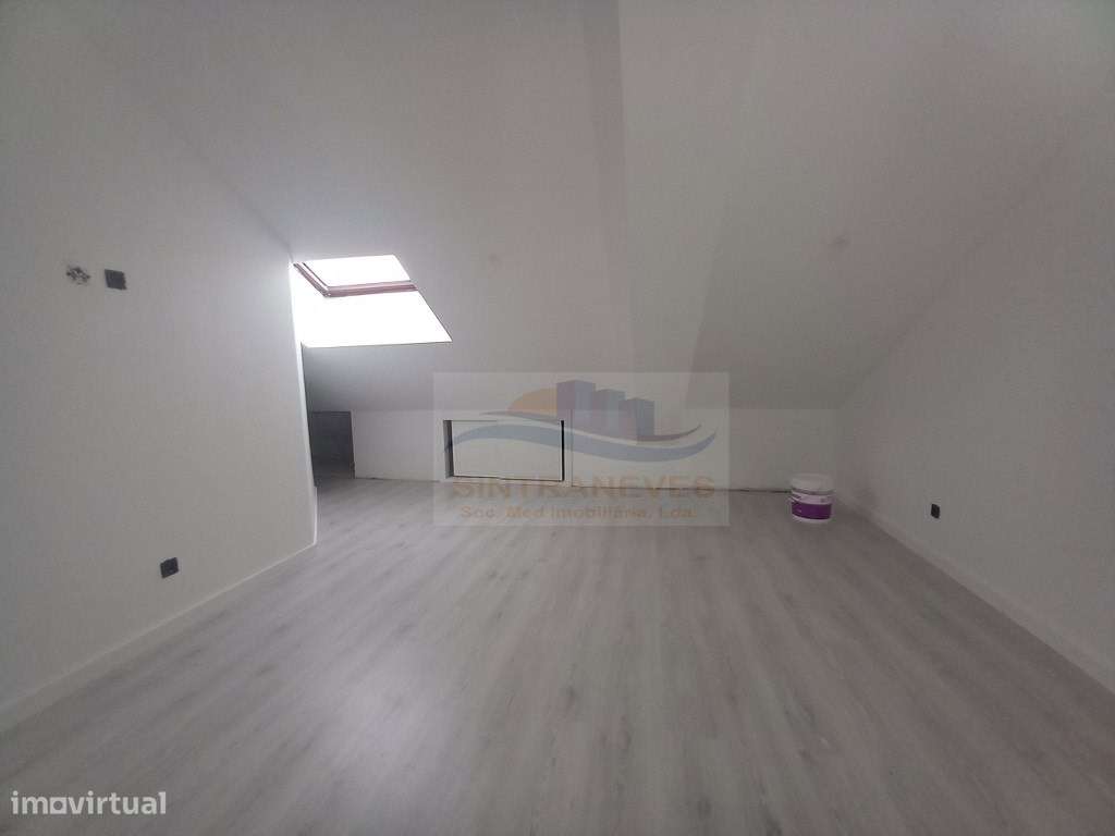 Fantástico T3 Dúplex, totalmente remodelado com Garagem a 300m da P...-19
