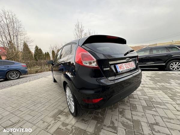 Ford Fiesta 1.0 EcoBoost Titanium - 11