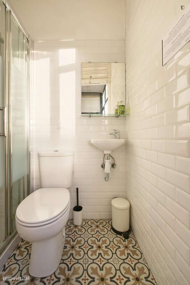 Quarto - localizado em Arroios Lisbon - Grande imagem: 4/23