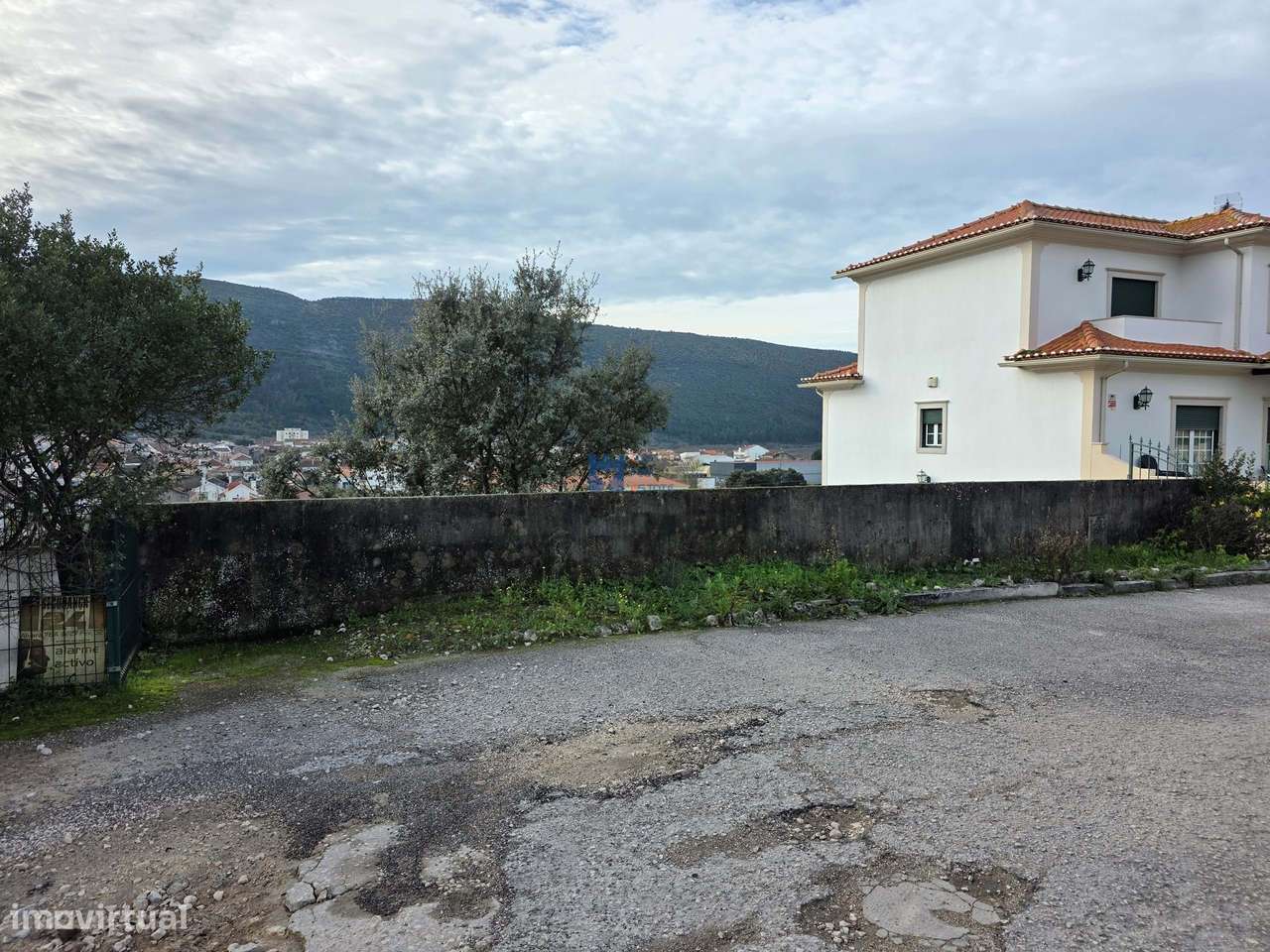 Lotes de terreno em Minde-19