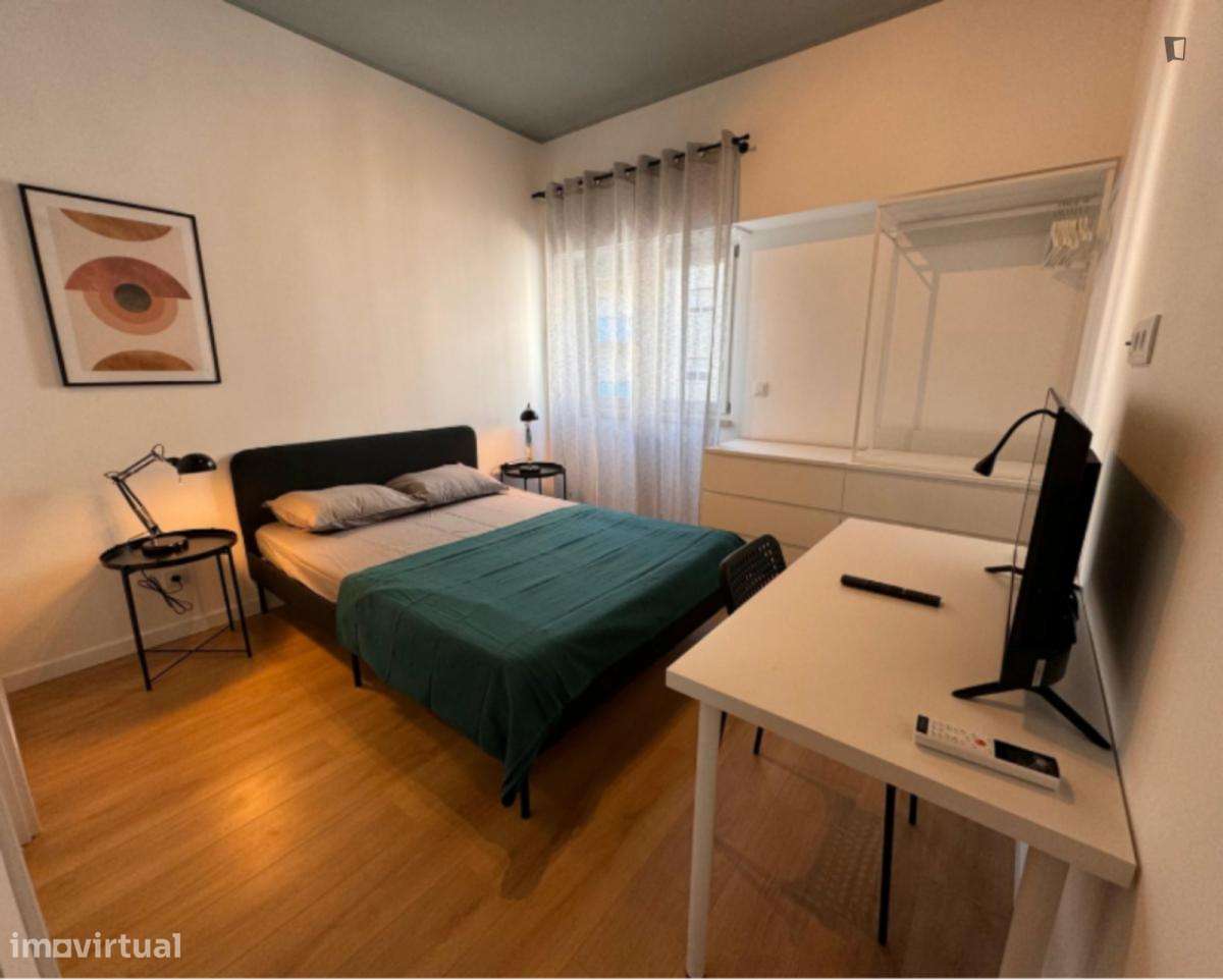 Quarto - localizado em Setubal - Grande imagem: 2/10