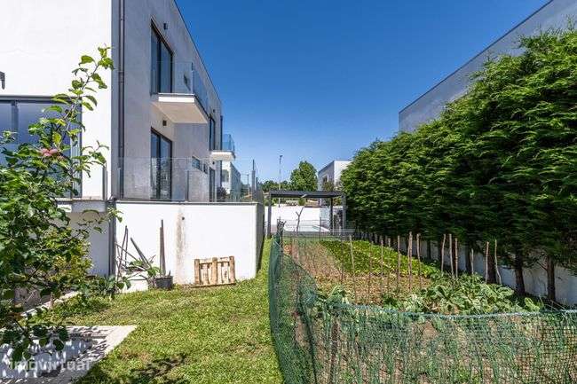 Moradia T4 com 2 Suites em Dume - Braga-36