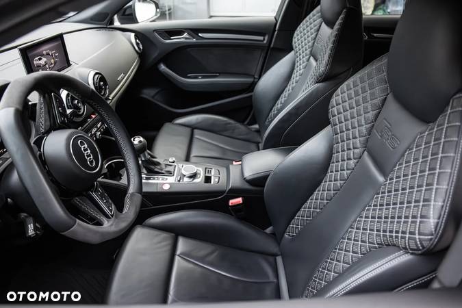 Audi RS3 TFSI Sportback quattro S tronic - 15