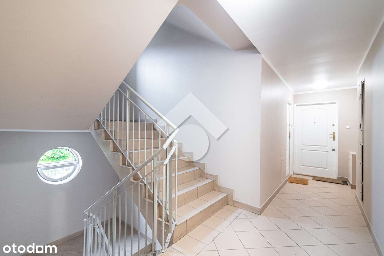 Przestronna kawalerka z dużą kuchnią | Kurdwanów | Widok na park-9