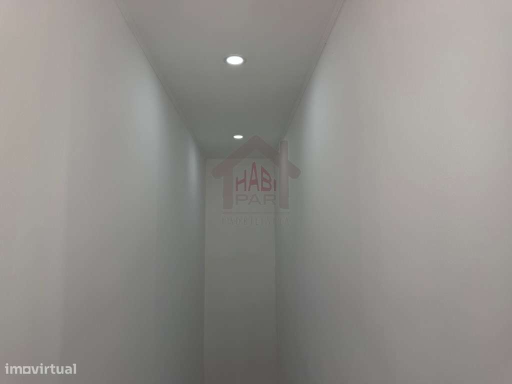 Excelente Moradia Renovada Centro Histórico de Salvaterra de Magos-31