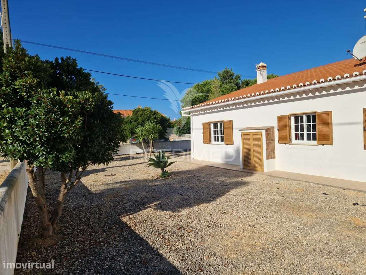 Aljezur - moradia térrea onde o Sol bate à porta e a natureza dá os... - Grande imagem: 4/30