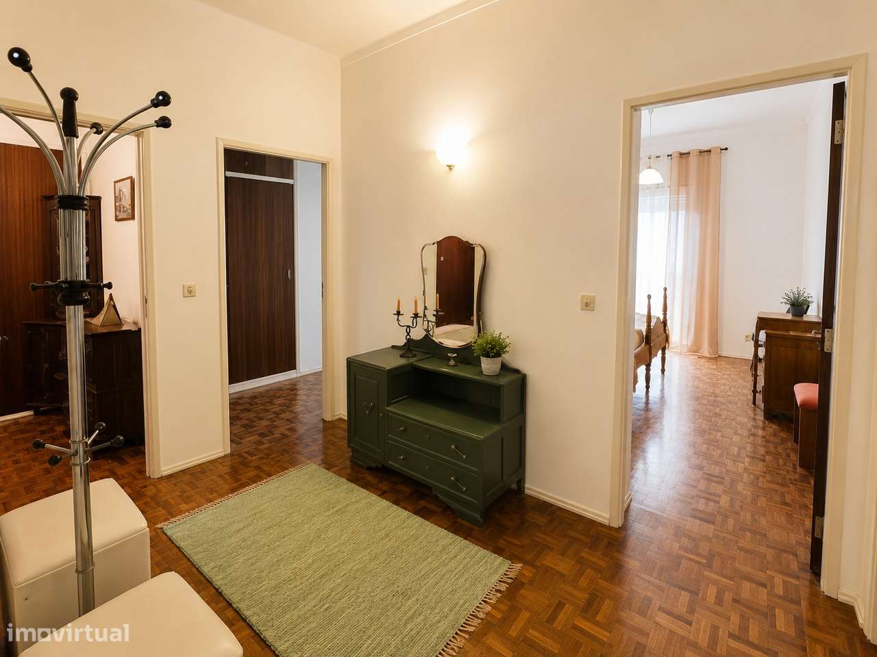 Apartamento T4 com varanda e elevador no centro de Leiria-6