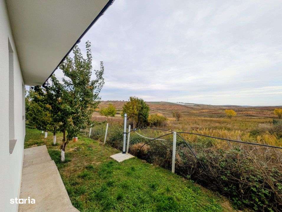 Casa noua cu priveliste superba, situata intr-o zona linistita din Pal-13