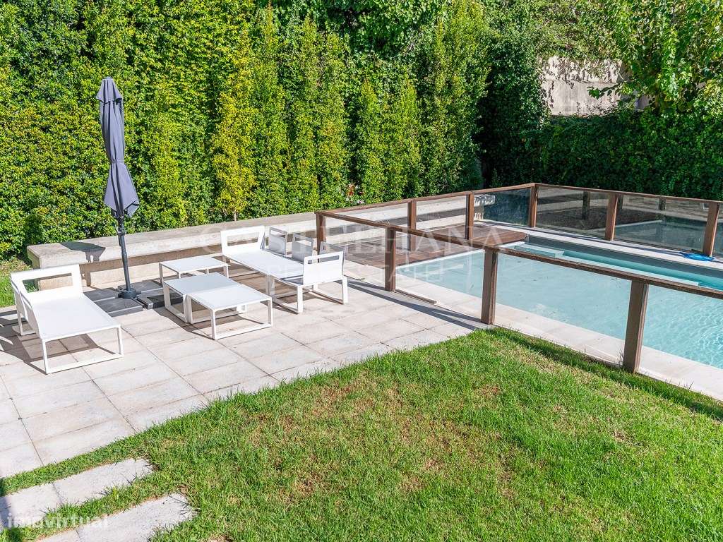 Moradia T6 geminada com jardim, no Restelo - Grande imagem: 4/57