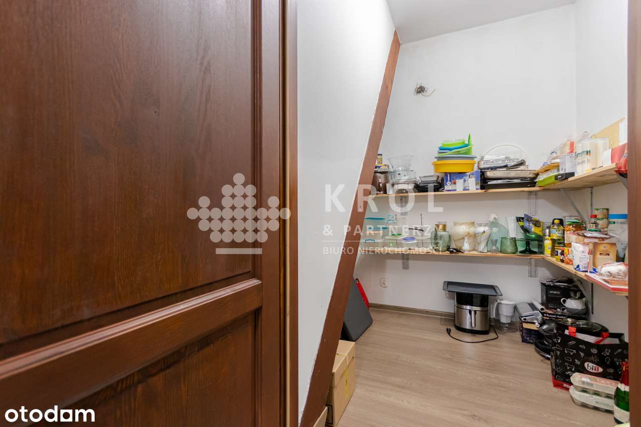 Dom w zabudowie bliźniaczej z potencjałem w Dobrej-17