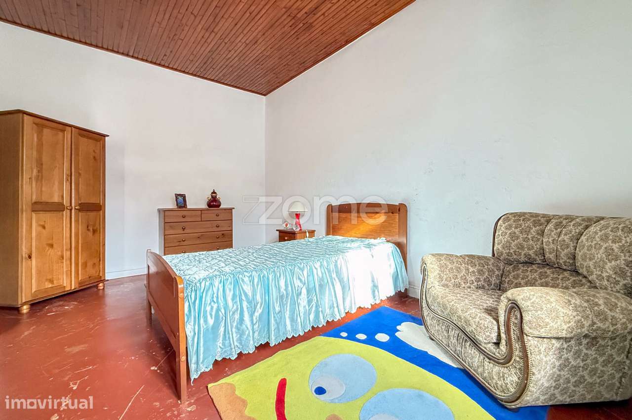 Moradia T2 com Espaço Comercial – Maia, São Miguel - Grande imagem: 5/23