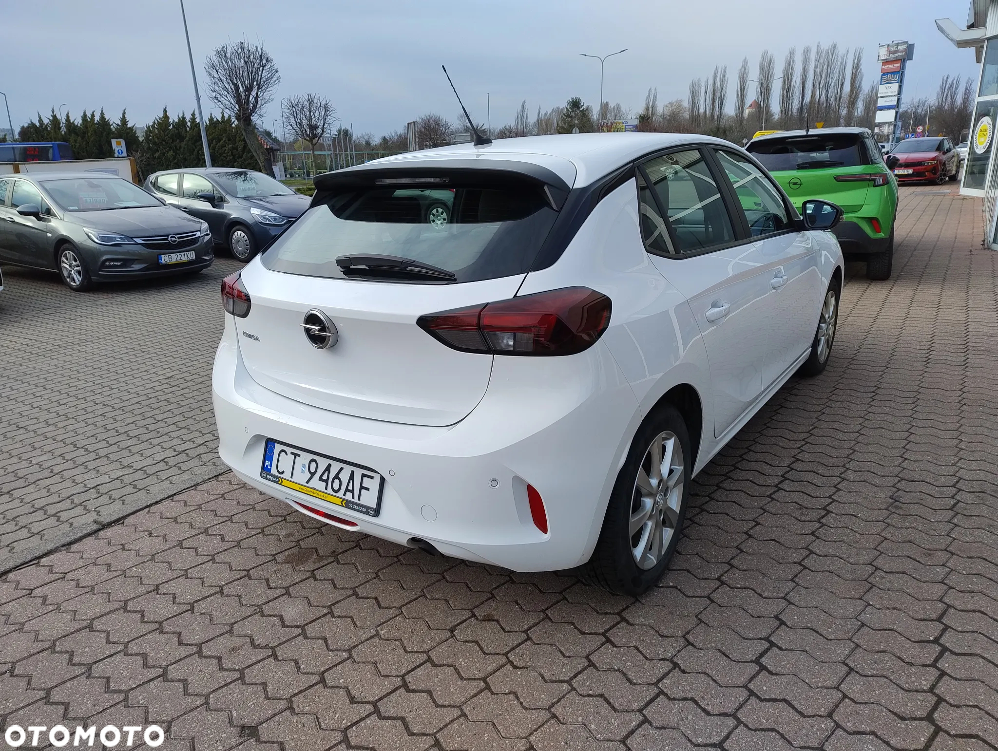 Opel Corsa 1.2 Edition S&S - 4