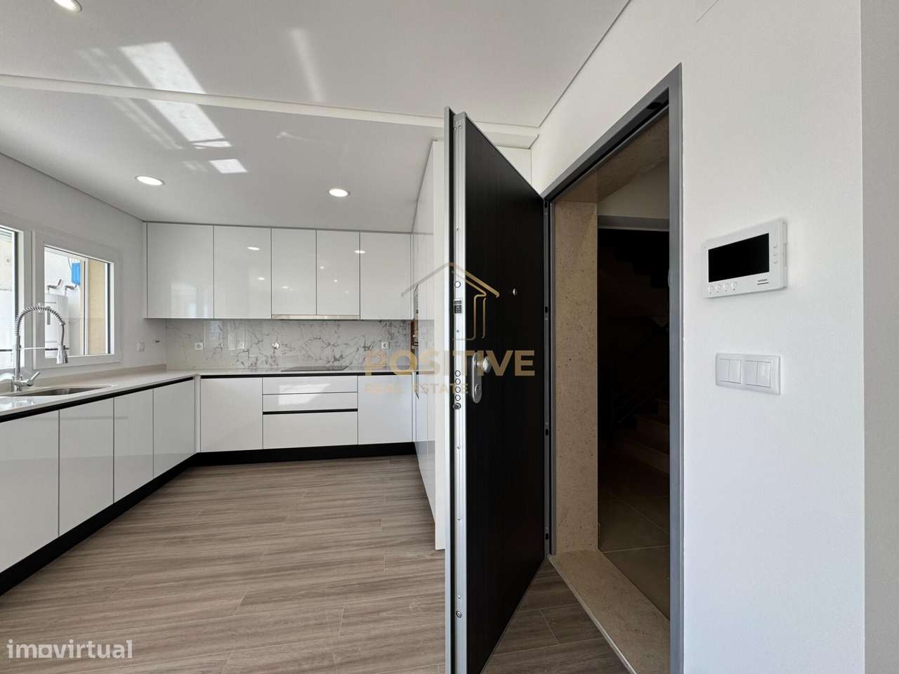 T3 em Santa Marta do Pinhal | Suite, 2 varandas e zona social de 31 m2-39
