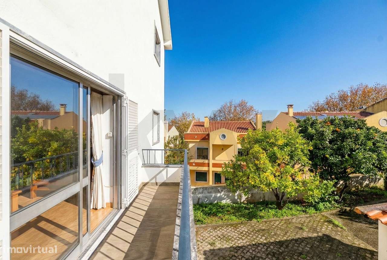 Moradia Isolada em Propriedade Total com Elevado Potencial – Manique d - Grande imagem: 5/42