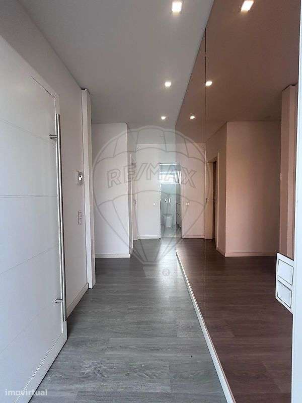 Moradia T2 para venda-15