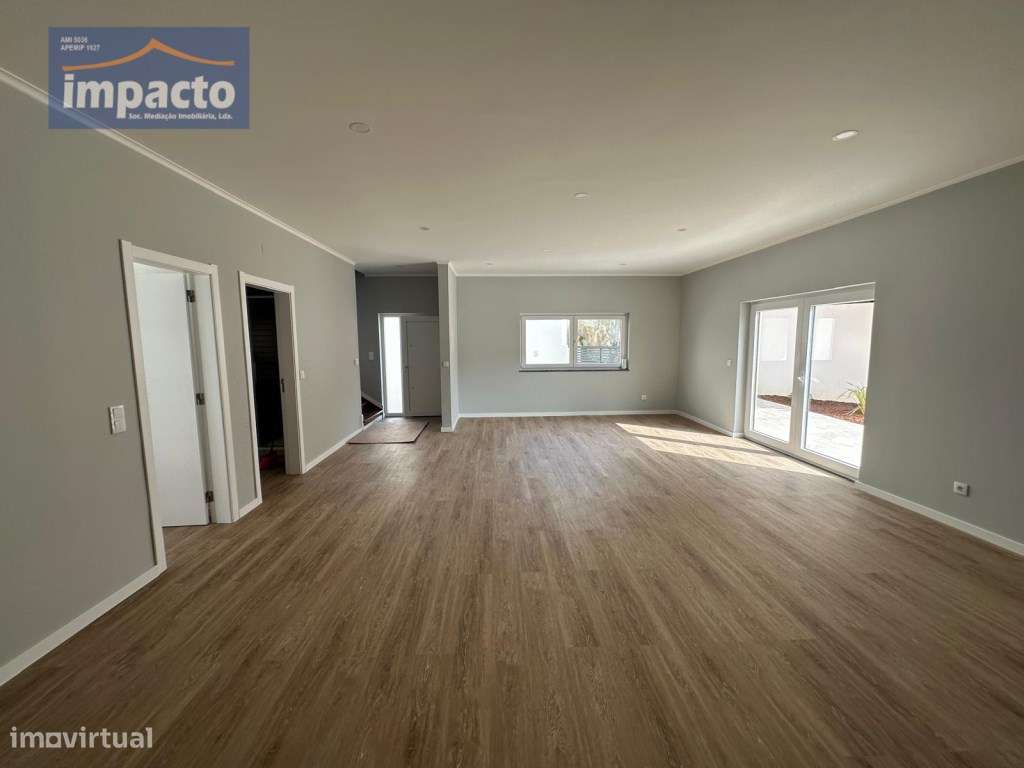 MORADIA ERICEIRA, 2 PISOS, DECK - Grande imagem: 5/31