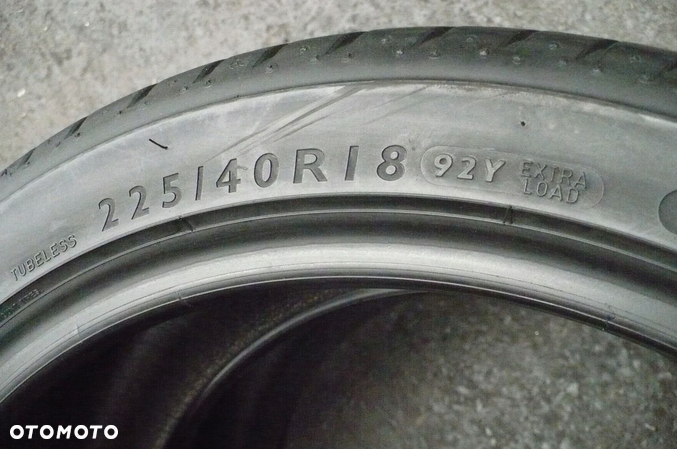 2x DUNLOP Sport Maxx RT 225/40R18 6,2mm 2021 - 3