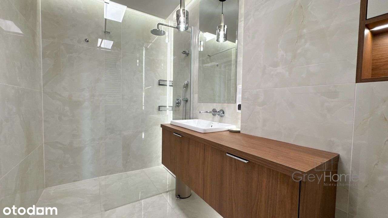 Trzypokojowe mieszkanie przy Łazienkach.-15