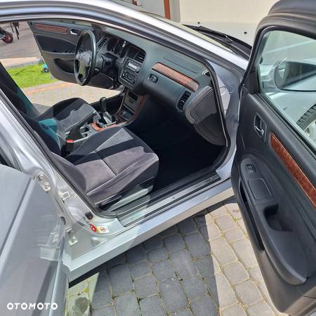 Honda Accord 2.3i ES - 15